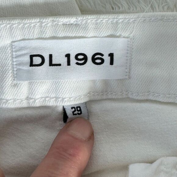 DL1961 Patti High Waist Notched Raw Hem Winter White Jeans Sz 29 - Picture 5 of 11